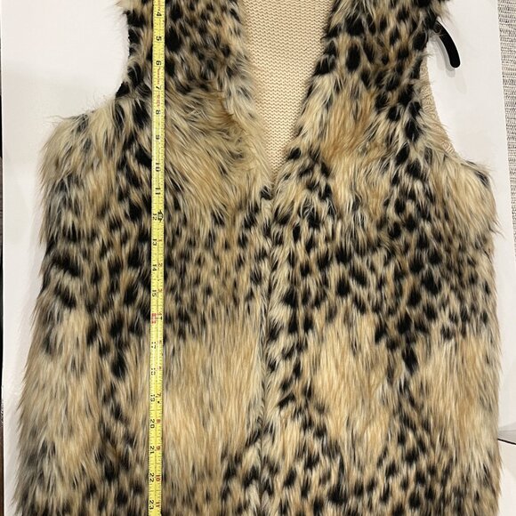 Xhilaration Faux Fur Vest - Women's - M/M - Picture 4 of 7